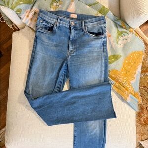 MOTHER The Weekender Fray Jeans